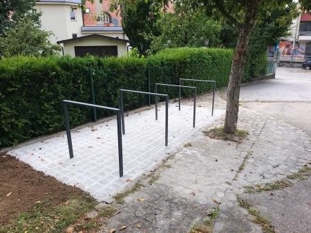 Stojala za kolesa Foto Boštjan Otoničar (9)